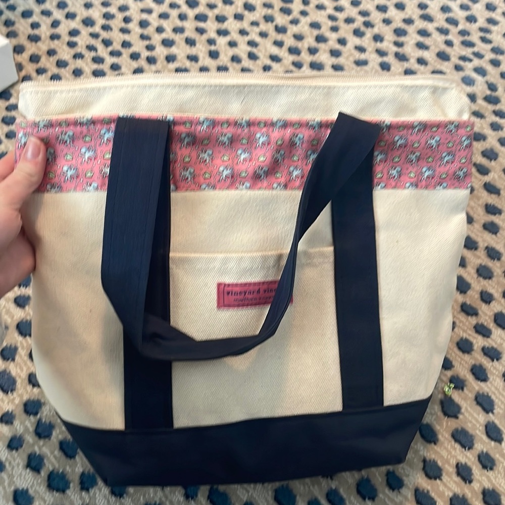 Vineyard vines small bag